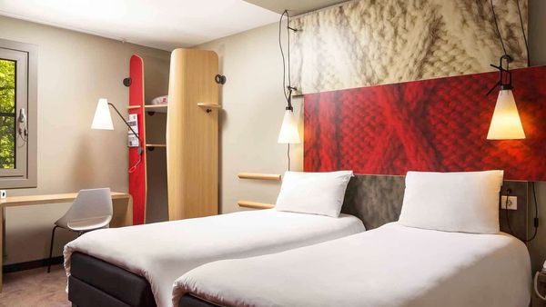 Ibis Hotel Heroes Square